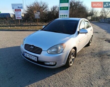 Серый Хендай Акцент, объемом двигателя 1.4 л и пробегом 204 тыс. км за 5300 $, фото 1 на Automoto.ua