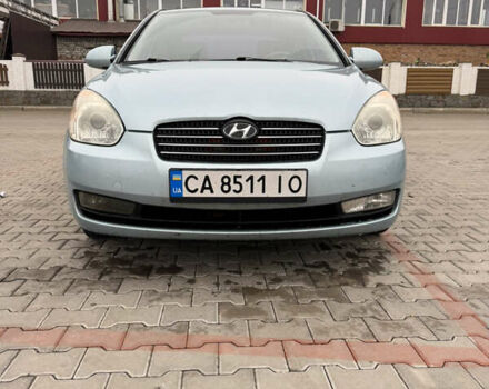 Серый Хендай Акцент, объемом двигателя 1.6 л и пробегом 211 тыс. км за 5200 $, фото 1 на Automoto.ua