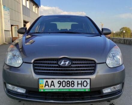 Серый Хендай Акцент, объемом двигателя 1.4 л и пробегом 240 тыс. км за 4650 $, фото 1 на Automoto.ua