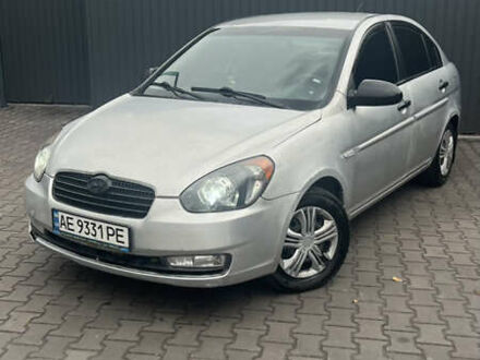 Сірий Хендай Акцент, об'ємом двигуна 1.4 л та пробігом 268 тис. км за 3500 $, фото 1 на Automoto.ua