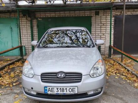 Сірий Хендай Акцент, об'ємом двигуна 1.5 л та пробігом 150 тис. км за 5500 $, фото 1 на Automoto.ua