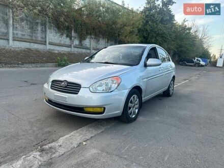 Серый Хендай Акцент, объемом двигателя 1.6 л и пробегом 191 тыс. км за 3700 $, фото 1 на Automoto.ua