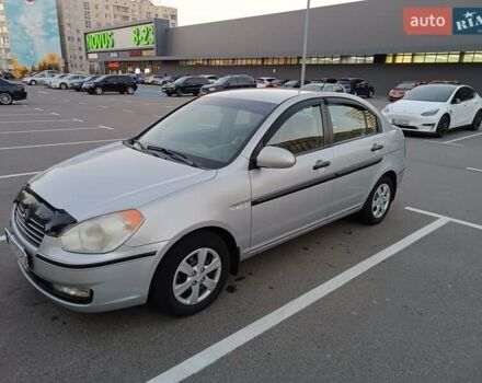 Сірий Хендай Акцент, об'ємом двигуна 1.4 л та пробігом 130 тис. км за 5100 $, фото 1 на Automoto.ua