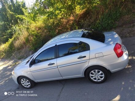 Хендай Акцент 2008 у Кривому Розі на Automoto.ua Сірий Хендай Акцент, об'ємом двигуна 1.4 л та пробігом 42 тис. км за 6700 $, фото 1 на Automoto.ua