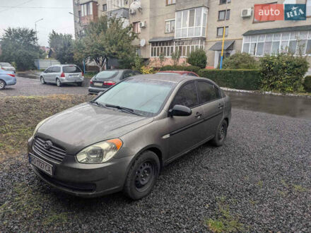 Хендай Акцент 2008 у Ужгороді на Automoto.ua Сірий Хендай Акцент, об'ємом двигуна 1.4 л та пробігом 244 тис. км за 4800 $, фото 1 на Automoto.ua