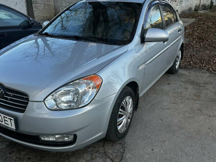 Сірий Хендай Акцент, об'ємом двигуна 1.4 л та пробігом 136 тис. км за 5700 $, фото 1 на Automoto.ua