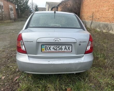 Серый Хендай Акцент, объемом двигателя 1.4 л и пробегом 200 тыс. км за 1599 $, фото 1 на Automoto.ua