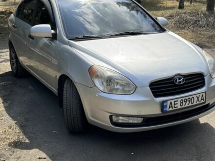 Хендай Акцент 2008 в Синельниковом на Automoto.ua Серый Хендай Акцент, объемом двигателя 1.4 л и пробегом 450 тыс. км за 4800 $, фото 1 на Automoto.ua