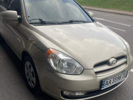Хендай Акцент 2008 у Києві на Automoto.ua Сірий Хендай Акцент, об'ємом двигуна 1.4 л та пробігом 159 тис. км за 5900 $, фото 1 на Automoto.ua