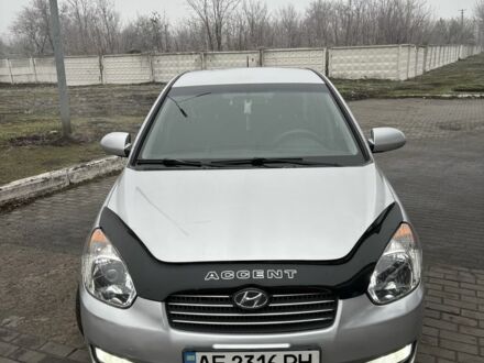 Сірий Хендай Акцент, об'ємом двигуна 1.4 л та пробігом 222 тис. км за 5350 $, фото 1 на Automoto.ua