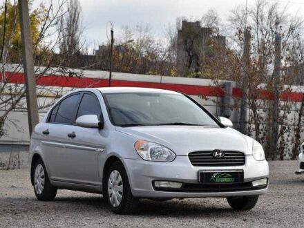 Серый Хендай Акцент, объемом двигателя 1.4 л и пробегом 327 тыс. км за 4999 $, фото 1 на Automoto.ua