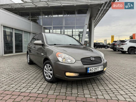 Серый Хендай Акцент, объемом двигателя 1.5 л и пробегом 238 тыс. км за 4800 $, фото 1 на Automoto.ua