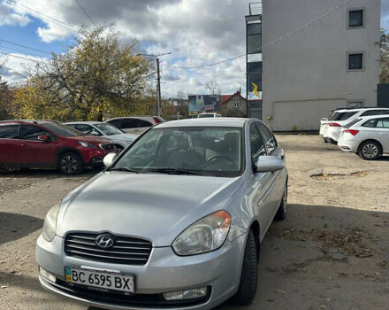 Хендай Акцент 2008 у Івано-Франківську на Automoto.ua Сірий Хендай Акцент, об'ємом двигуна 1.4 л та пробігом 194 тис. км за 5300 $, фото 1 на Automoto.ua