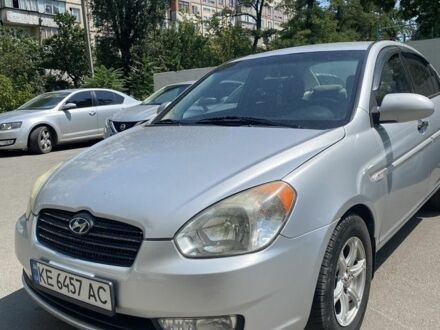 Хендай Акцент 2008 у Дніпро (Дніпропетровську) на Automoto.ua Сірий Хендай Акцент, об'ємом двигуна 1.4 л та пробігом 176 тис. км за 4800 $, фото 1 на Automoto.ua