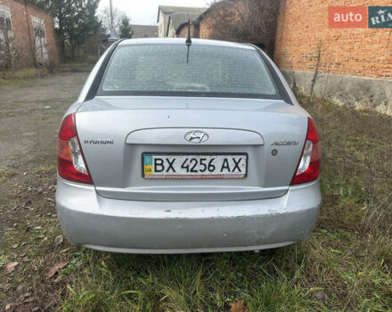Сірий Хендай Акцент, об'ємом двигуна 1.4 л та пробігом 200 тис. км за 1599 $, фото 1 на Automoto.ua
