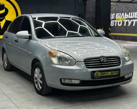 Серый Хендай Акцент, объемом двигателя 1.4 л и пробегом 168 тыс. км за 5200 $, фото 1 на Automoto.ua
