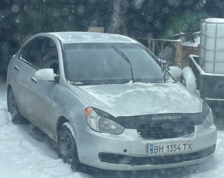 Серый Хендай Акцент, объемом двигателя 1.4 л и пробегом 450 тыс. км за 3400 $, фото 1 на Automoto.ua