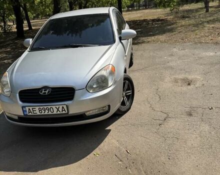 Сірий Хендай Акцент, об'ємом двигуна 1.4 л та пробігом 450 тис. км за 4800 $, фото 1 на Automoto.ua