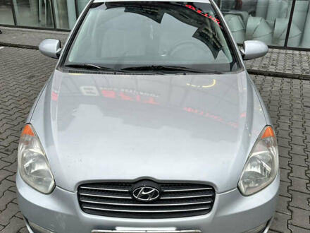 Серый Хендай Акцент, объемом двигателя 1.4 л и пробегом 207 тыс. км за 3850 $, фото 1 на Automoto.ua