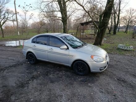 Сірий Хендай Акцент, об'ємом двигуна 1.4 л та пробігом 300 тис. км за 2800 $, фото 1 на Automoto.ua