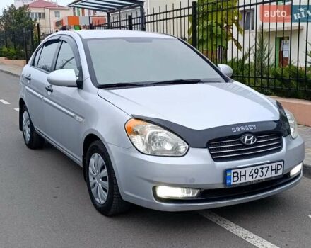 Серый Хендай Акцент, объемом двигателя 1.4 л и пробегом 186 тыс. км за 5000 $, фото 1 на Automoto.ua
