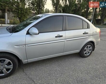 Сірий Хендай Акцент, об'ємом двигуна 1.4 л та пробігом 165 тис. км за 6600 $, фото 1 на Automoto.ua