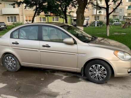 Сірий Хендай Акцент, об'ємом двигуна 1.4 л та пробігом 220 тис. км за 5000 $, фото 1 на Automoto.ua