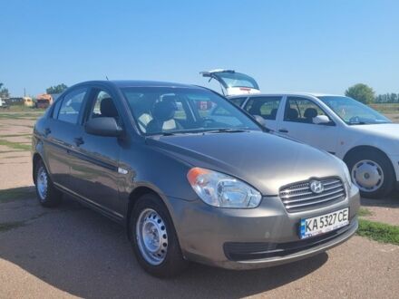 Серый Хендай Акцент, объемом двигателя 1.4 л и пробегом 251 тыс. км за 3999 $, фото 1 на Automoto.ua