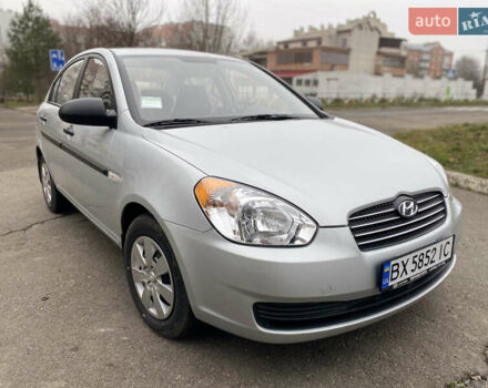 Серый Хендай Акцент, объемом двигателя 1.4 л и пробегом 5 тыс. км за 7500 $, фото 1 на Automoto.ua