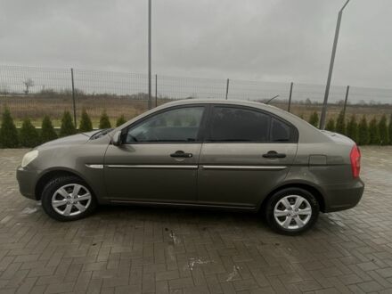 Серый Хендай Акцент, объемом двигателя 1.4 л и пробегом 344 тыс. км за 5000 $, фото 1 на Automoto.ua