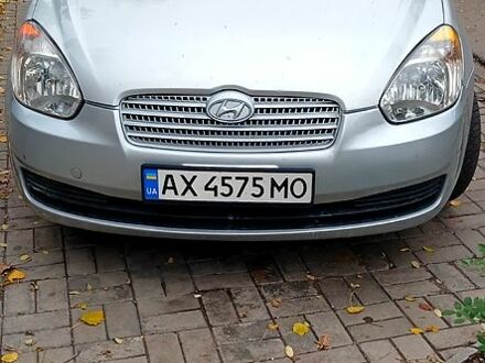 Серый Хендай Акцент, объемом двигателя 1.4 л и пробегом 113 тыс. км за 4600 $, фото 1 на Automoto.ua