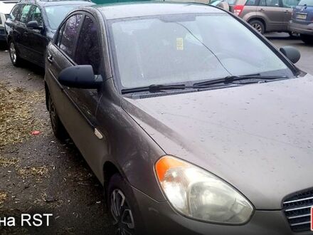 Серый Хендай Акцент, объемом двигателя 1.4 л и пробегом 220 тыс. км за 5900 $, фото 1 на Automoto.ua