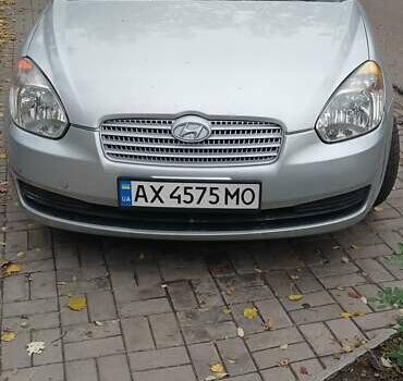 Серый Хендай Акцент, объемом двигателя 1.4 л и пробегом 113 тыс. км за 4600 $, фото 1 на Automoto.ua