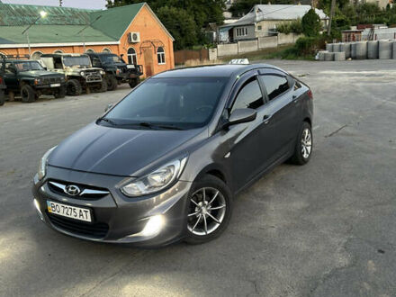 Серый Хендай Акцент, объемом двигателя 1.4 л и пробегом 187 тыс. км за 5800 $, фото 1 на Automoto.ua