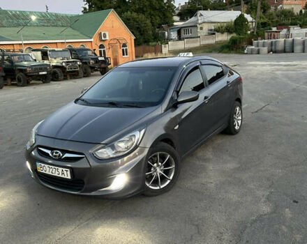 Серый Хендай Акцент, объемом двигателя 1.4 л и пробегом 187 тыс. км за 5800 $, фото 1 на Automoto.ua