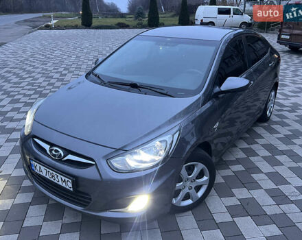 Серый Хендай Акцент, объемом двигателя 1.6 л и пробегом 194 тыс. км за 7900 $, фото 1 на Automoto.ua