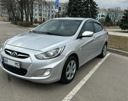 Серый Хендай Акцент, объемом двигателя 1.4 л и пробегом 270 тыс. км за 6000 $, фото 1 на Automoto.ua