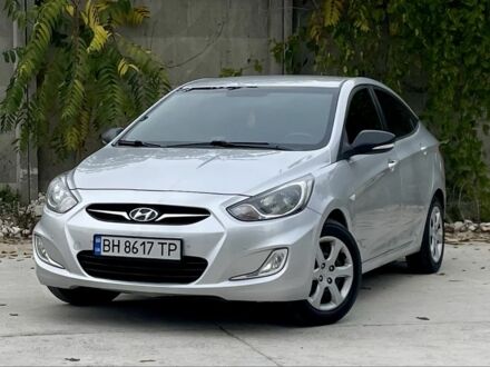 Хендай Акцент 2011 в Одессе на Automoto.ua Серый Хендай Акцент, объемом двигателя 1.4 л и пробегом 184 тыс. км за 7200 $, фото 1 на Automoto.ua