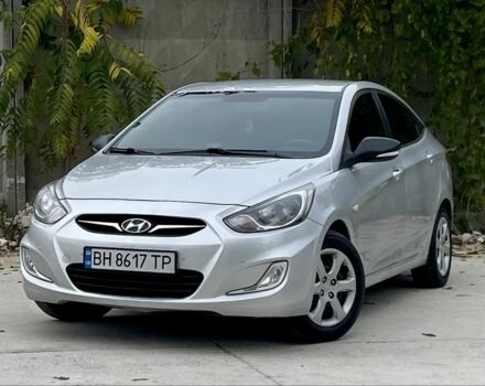 Серый Хендай Акцент, объемом двигателя 1.4 л и пробегом 184 тыс. км за 7200 $, фото 1 на Automoto.ua