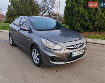 Серый Хендай Акцент, объемом двигателя 1.59 л и пробегом 251 тыс. км за 4900 $, фото 1 на Automoto.ua