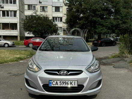 Хендай Акцент 2011 у Києві на Automoto.ua Сірий Хендай Акцент, об'ємом двигуна 1.4 л та пробігом 217 тис. км за 6900 $, фото 1 на Automoto.ua