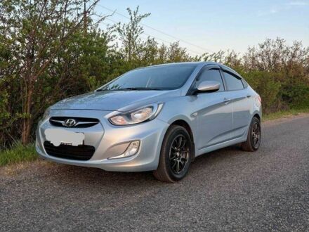 Серый Хендай Акцент, объемом двигателя 0 л и пробегом 225 тыс. км за 7000 $, фото 1 на Automoto.ua