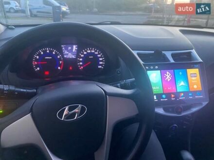 Сірий Хендай Акцент, об'ємом двигуна 1.4 л та пробігом 177 тис. км за 6000 $, фото 1 на Automoto.ua