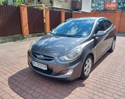 Сірий Хендай Акцент, об'ємом двигуна 1.4 л та пробігом 236 тис. км за 6750 $, фото 1 на Automoto.ua