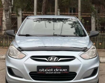 Сірий Хендай Акцент, об'ємом двигуна 1.4 л та пробігом 172 тис. км за 7299 $, фото 1 на Automoto.ua