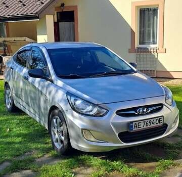 Сірий Хендай Акцент, об'ємом двигуна 1.4 л та пробігом 132 тис. км за 7600 $, фото 1 на Automoto.ua