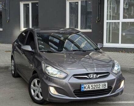 Серый Хендай Акцент, объемом двигателя 1.4 л и пробегом 233 тыс. км за 6250 $, фото 1 на Automoto.ua