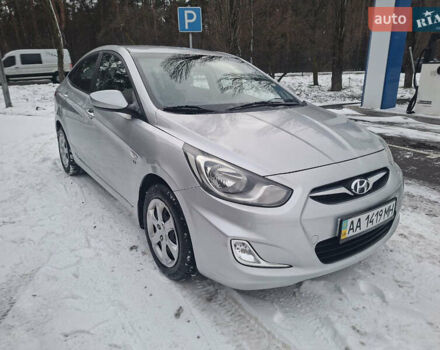 Серый Хендай Акцент, объемом двигателя 1.6 л и пробегом 37 тыс. км за 9650 $, фото 1 на Automoto.ua