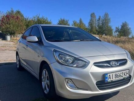 Сірий Хендай Акцент, об'ємом двигуна 1.4 л та пробігом 110 тис. км за 7800 $, фото 1 на Automoto.ua
