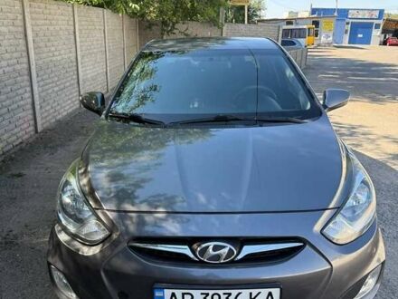 Сірий Хендай Акцент, об'ємом двигуна 1.6 л та пробігом 147 тис. км за 6900 $, фото 1 на Automoto.ua